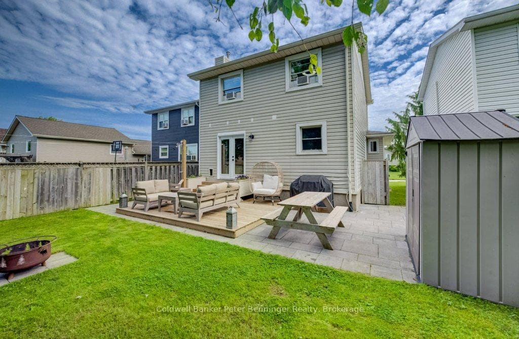 644 Stewart Drive photo 33