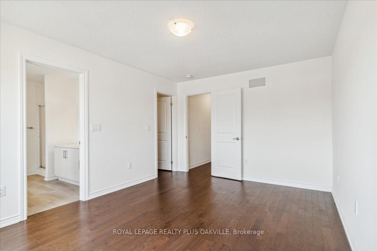442 Bergamot Avenue photo 19