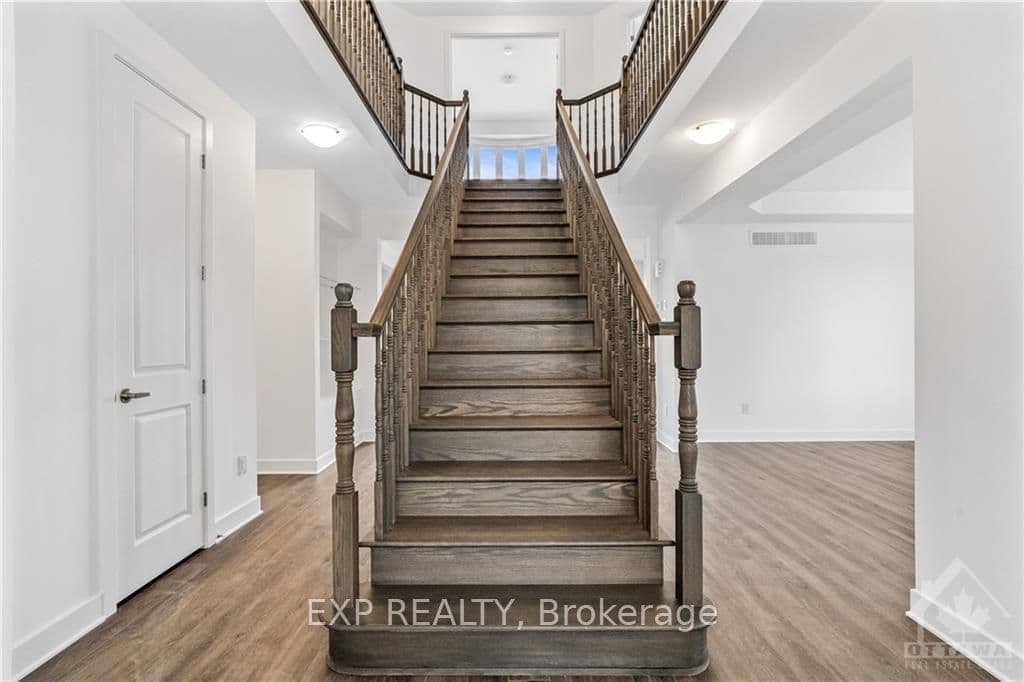 347 ANTLER Court photo 11