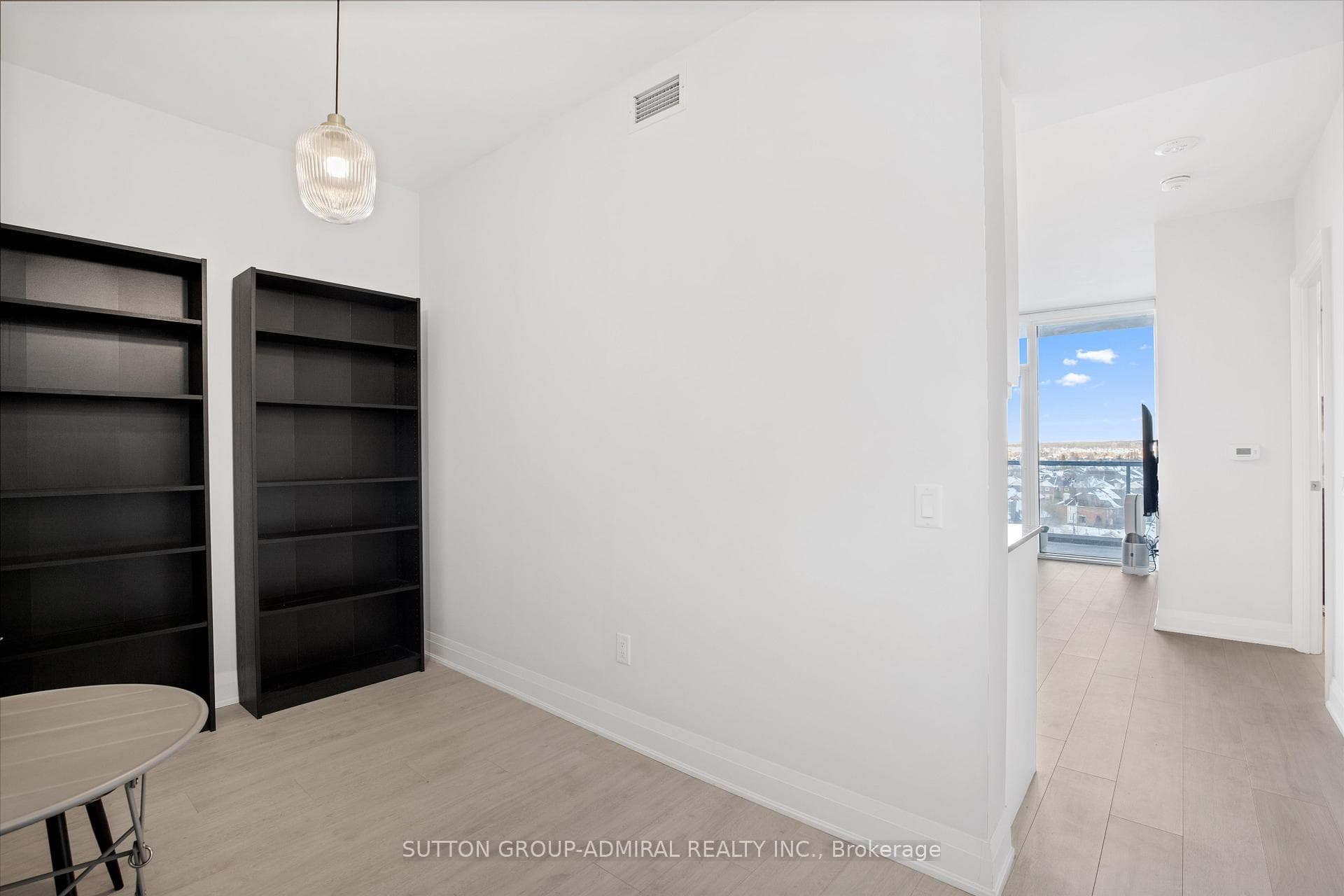 10 Gatineau Drive Unit 808 photo 5