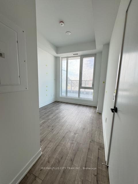 220 Missinnihe Way Unit 501 photo 8