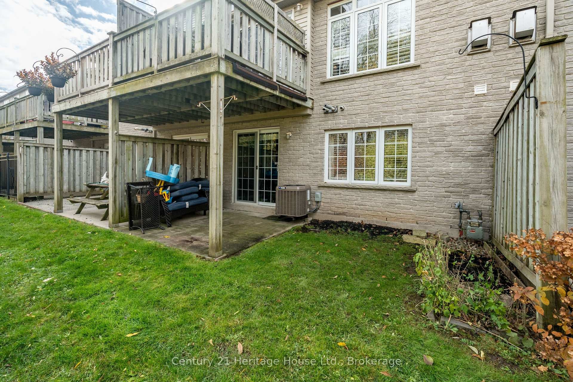 460 WOOLWICH Street Unit 6 photo 39