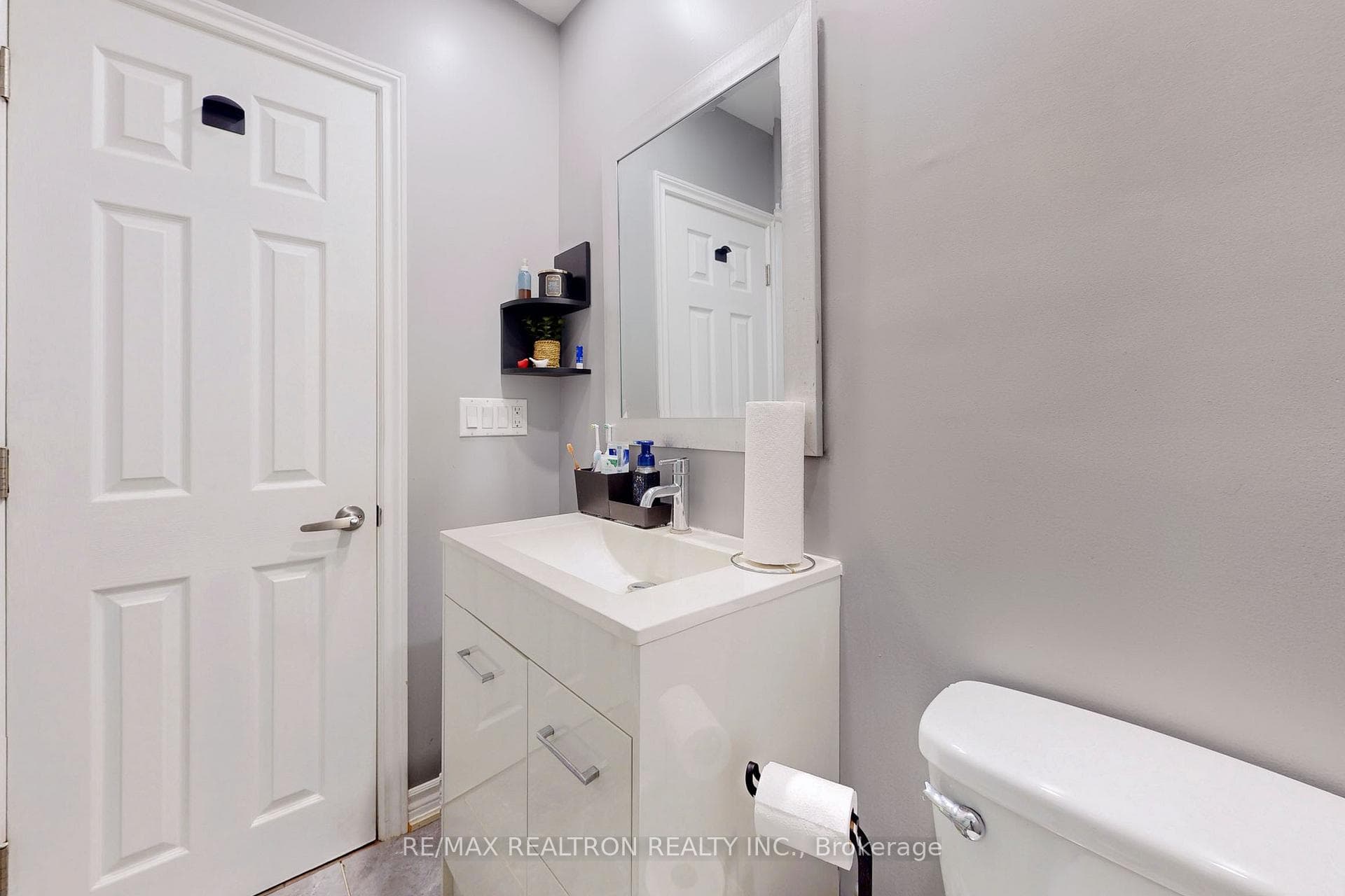 53 Foreht Crescent photo 19