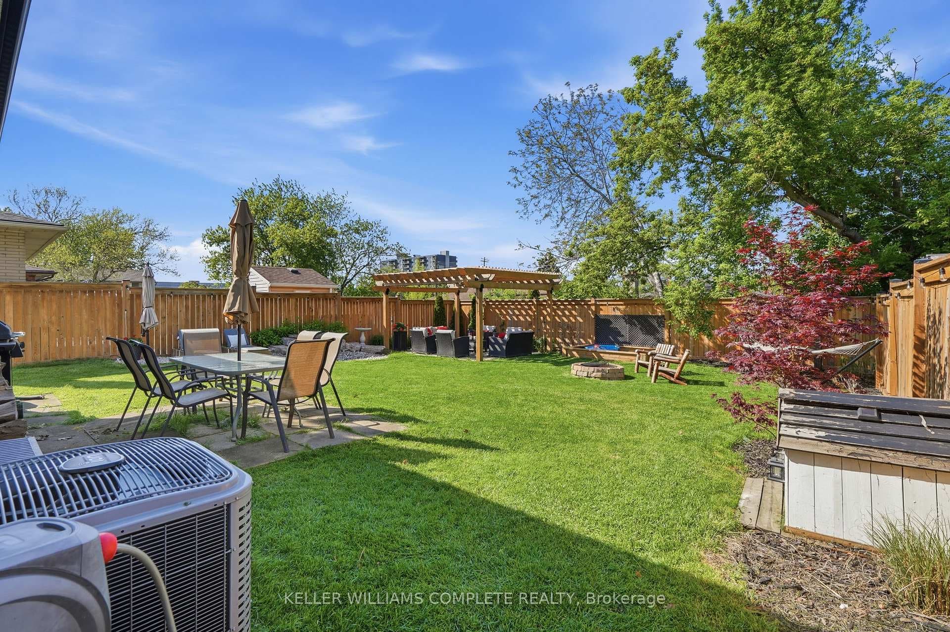 9 Reno Avenue photo 24