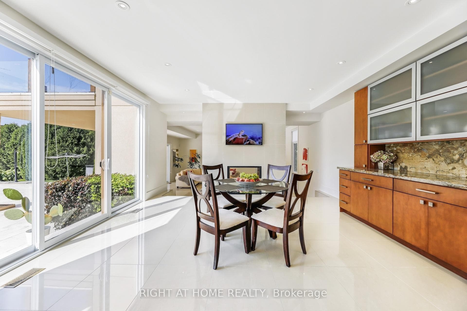 94 Simcoe Road photo 16