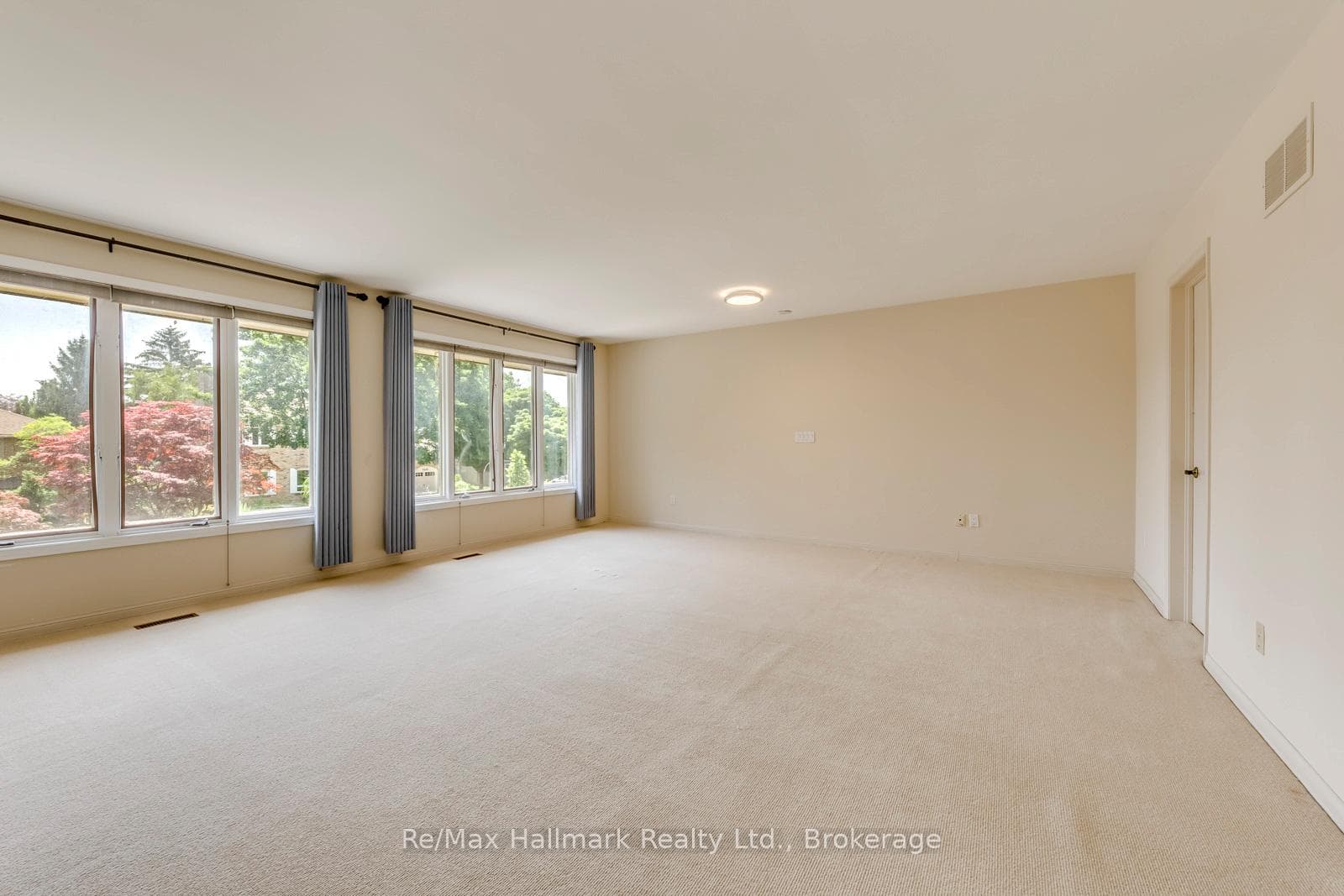 2251 Bennington Gate photo 26