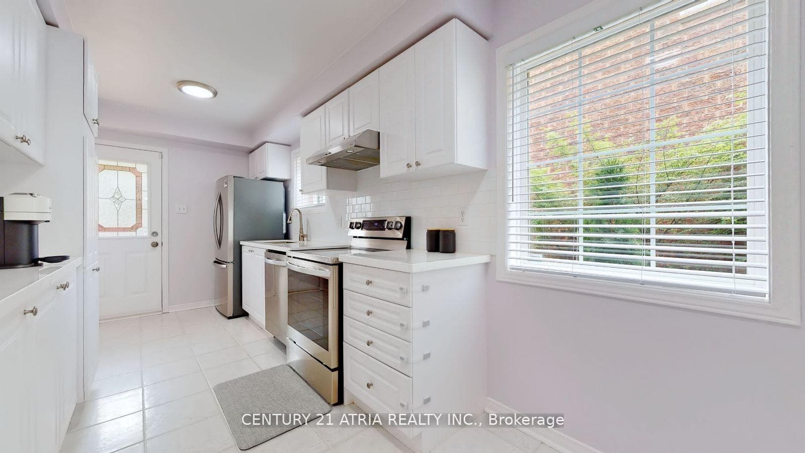 1425 Abbeywood Drive Unit 4 photo 5