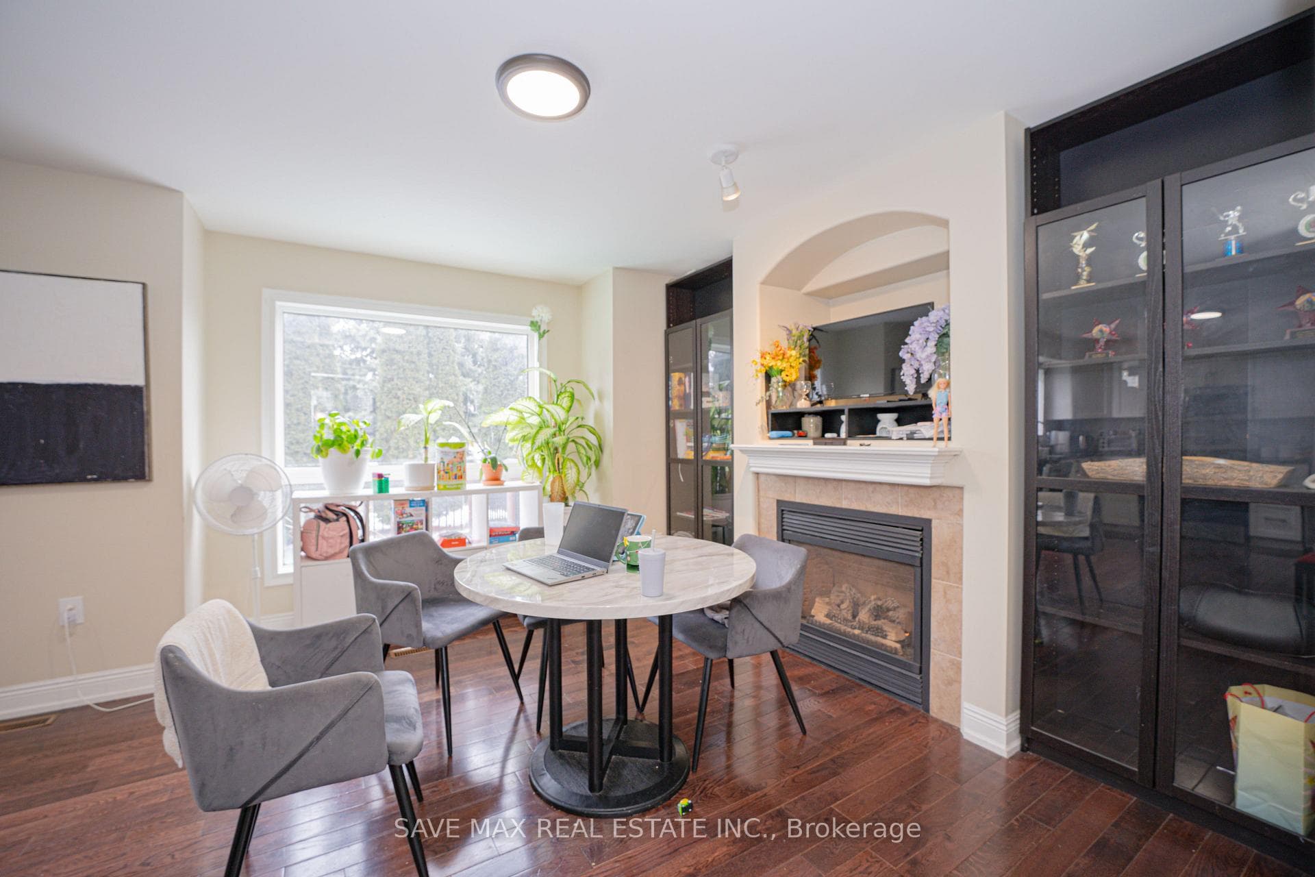 1691 Samuelson Circle photo 7