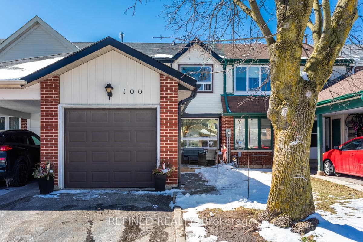 100 Rushmore Crescent photo 1