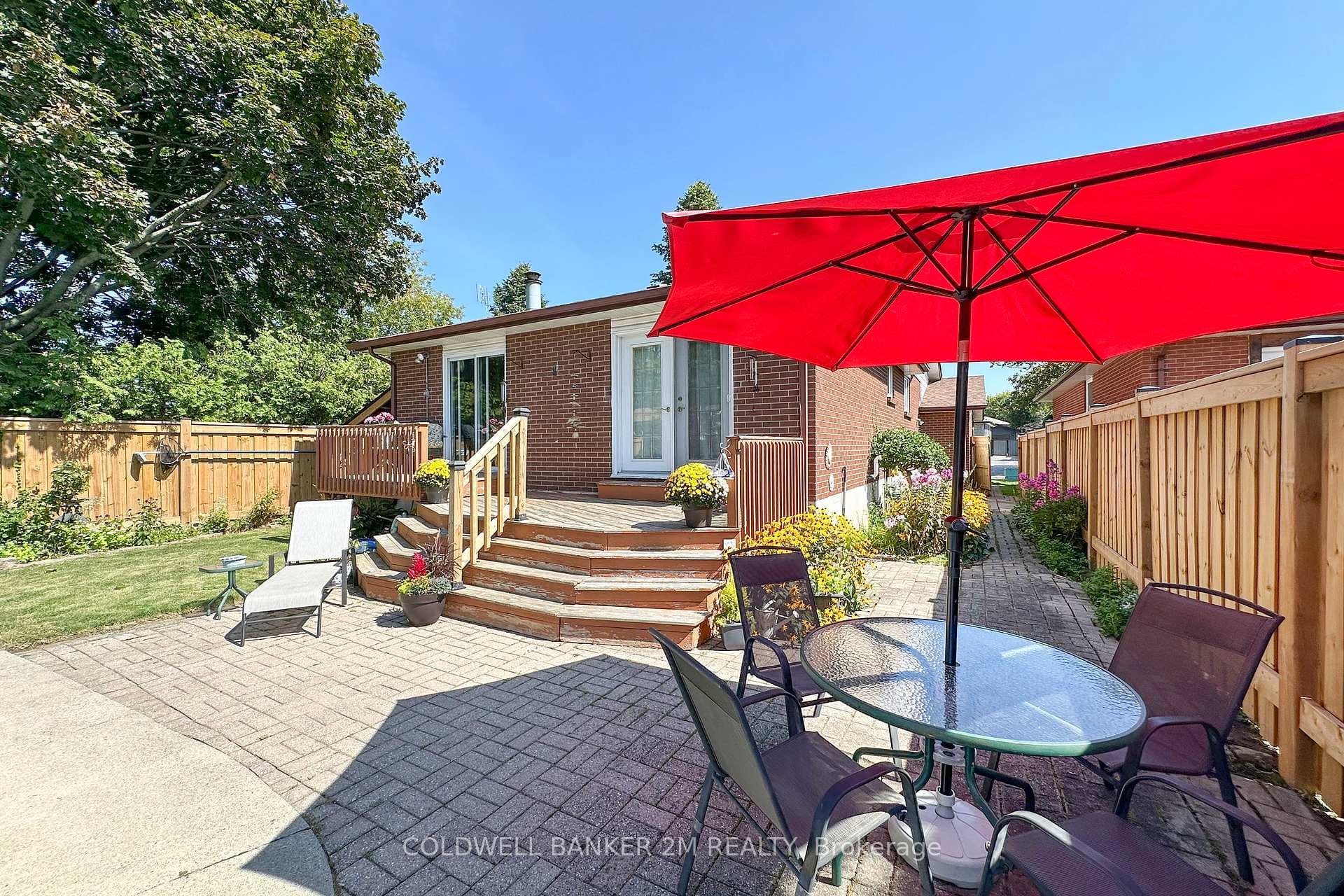 204 Madawaska Avenue photo 34