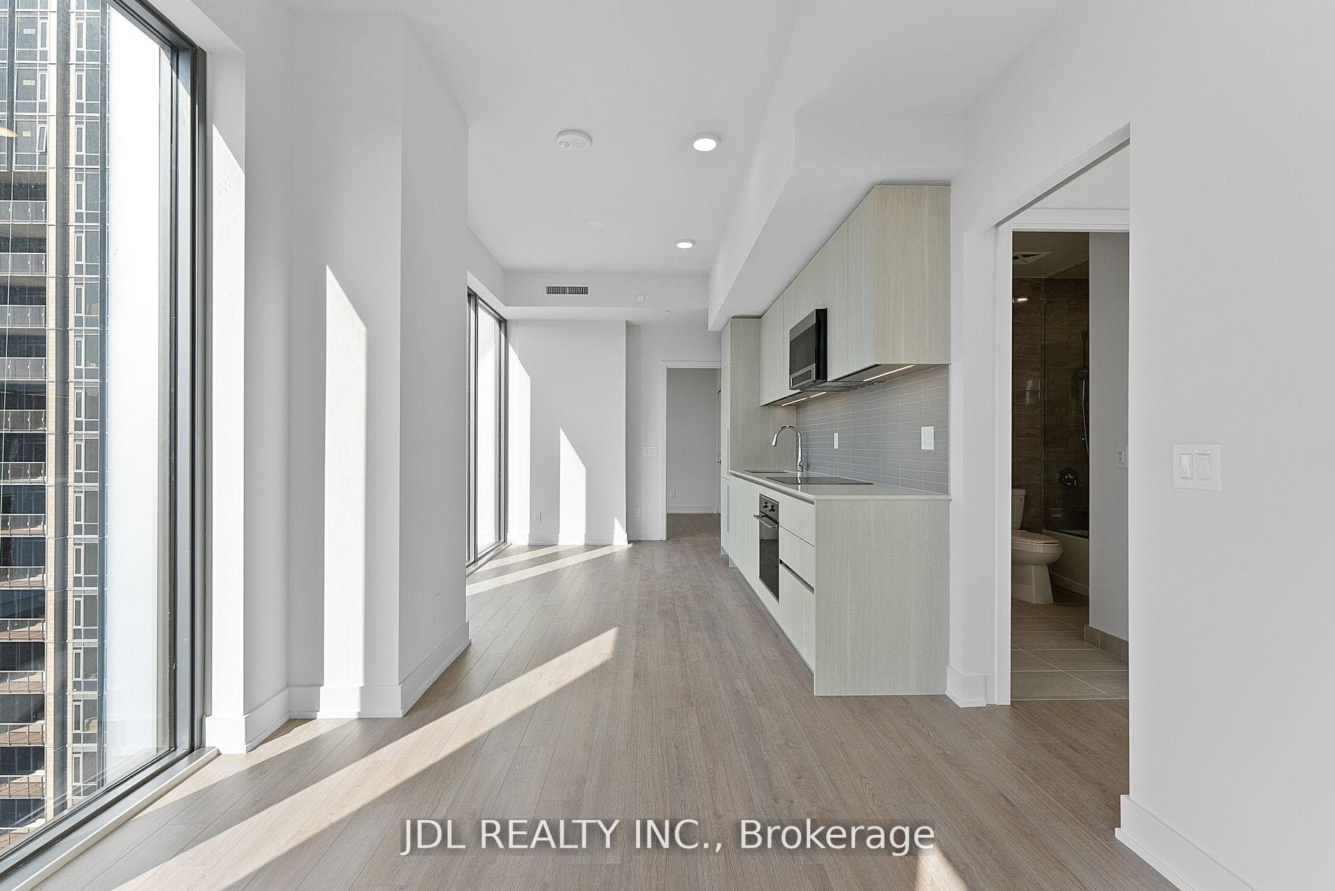 8 Cumberland Street Unit 2103 photo 14