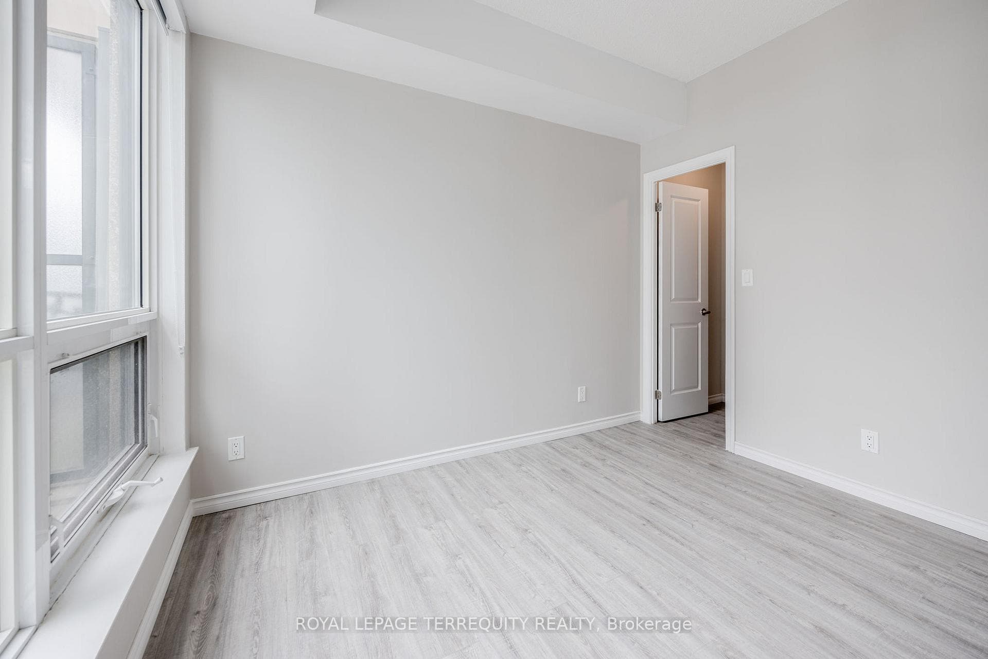 35 Hayden Street Unit 1306 photo 8