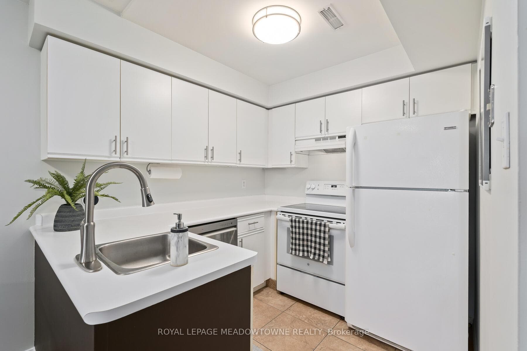 44A Wylie Circle photo 18