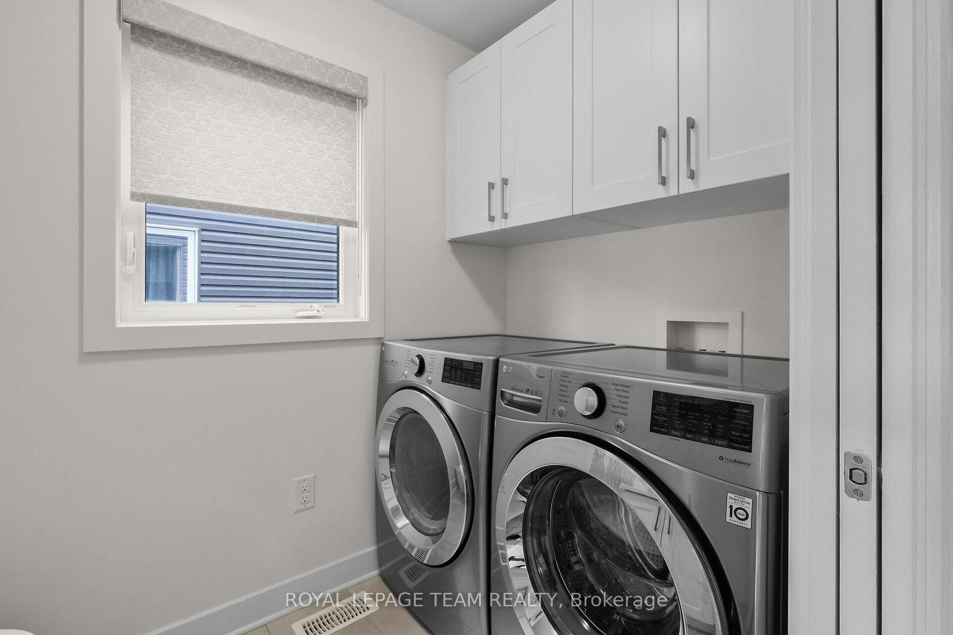 Front load Washer/Dryer.