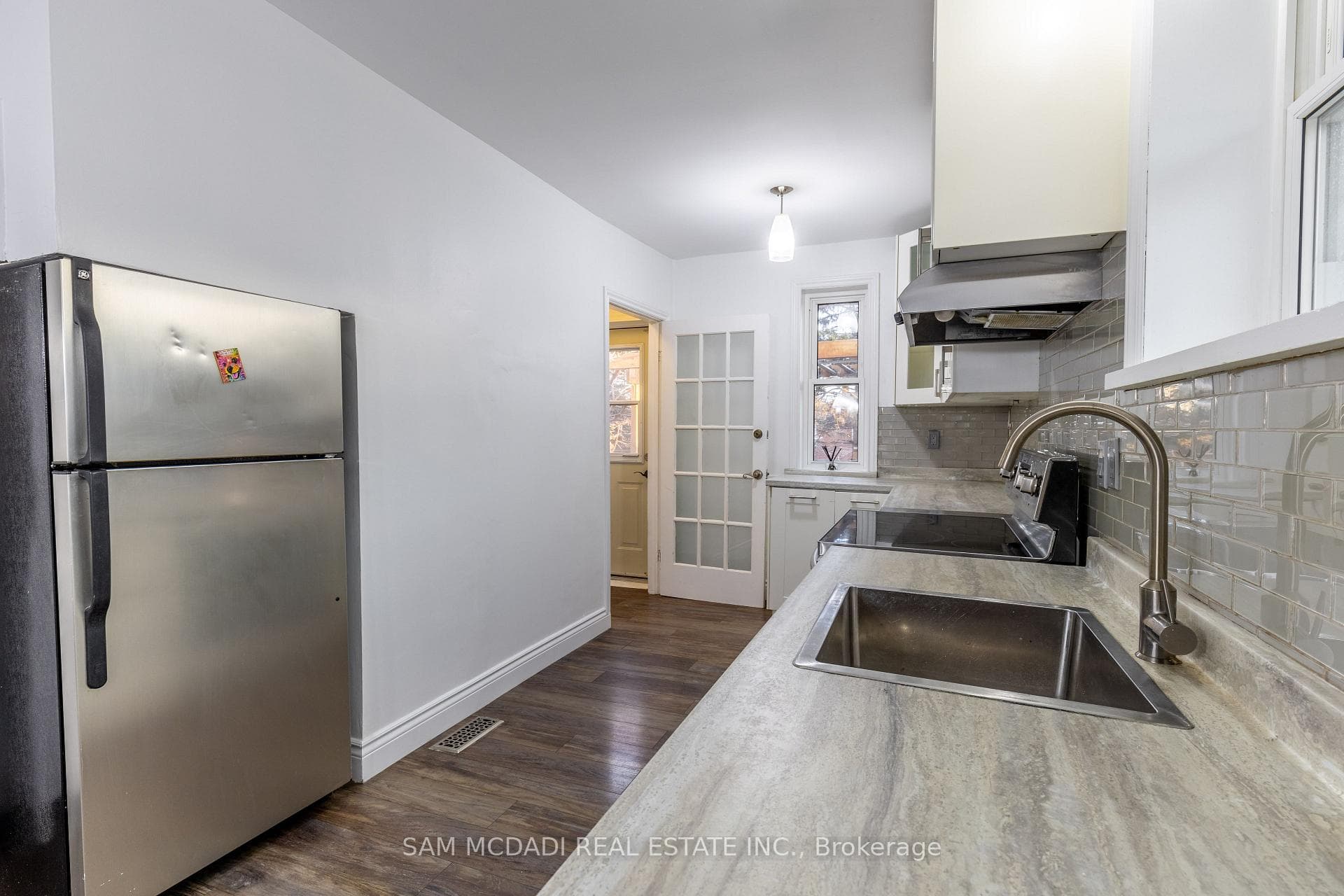 482 Brookside Drive photo 7