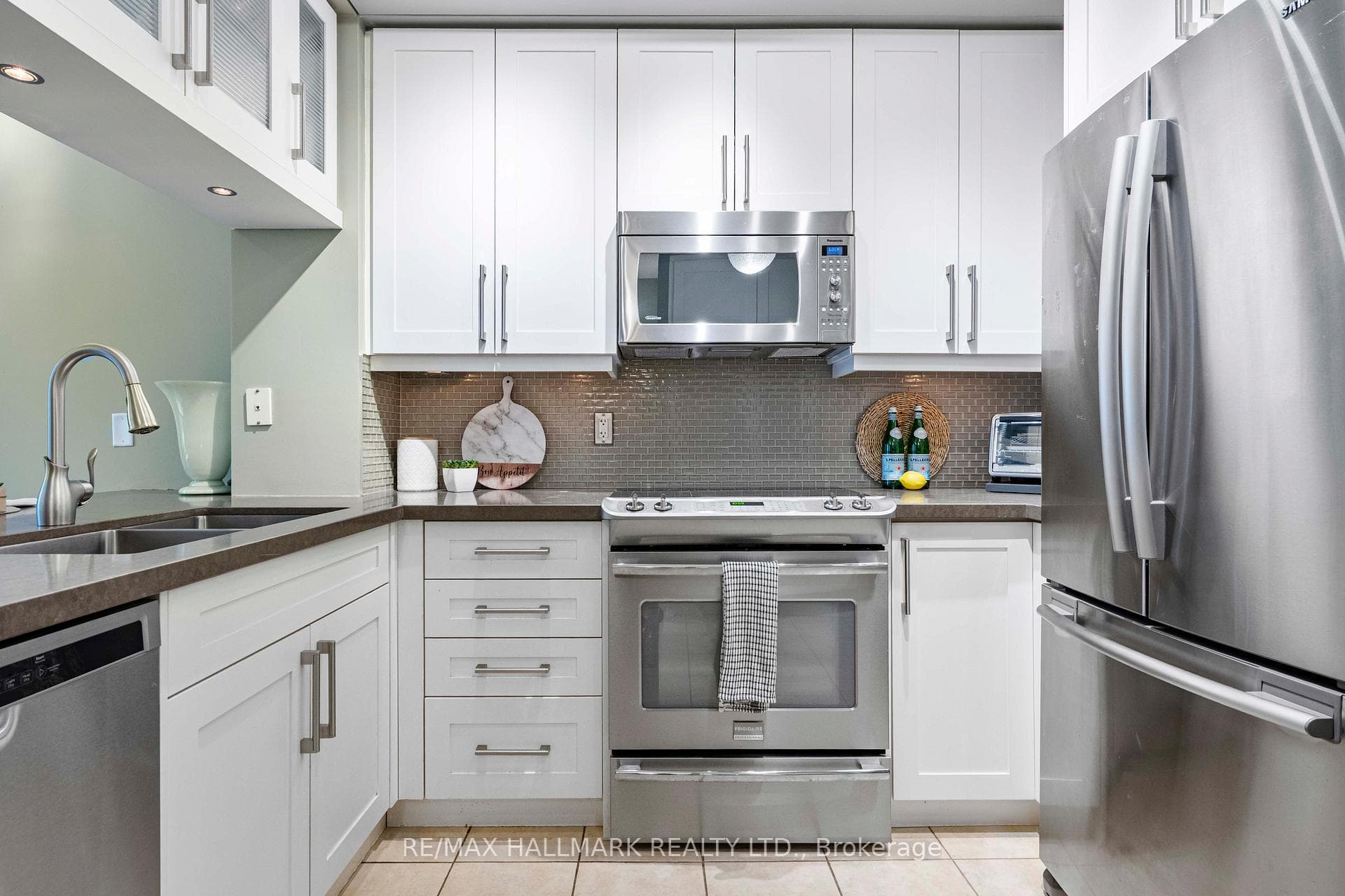 9 Boardwalk Drive Unit 224 photo 9