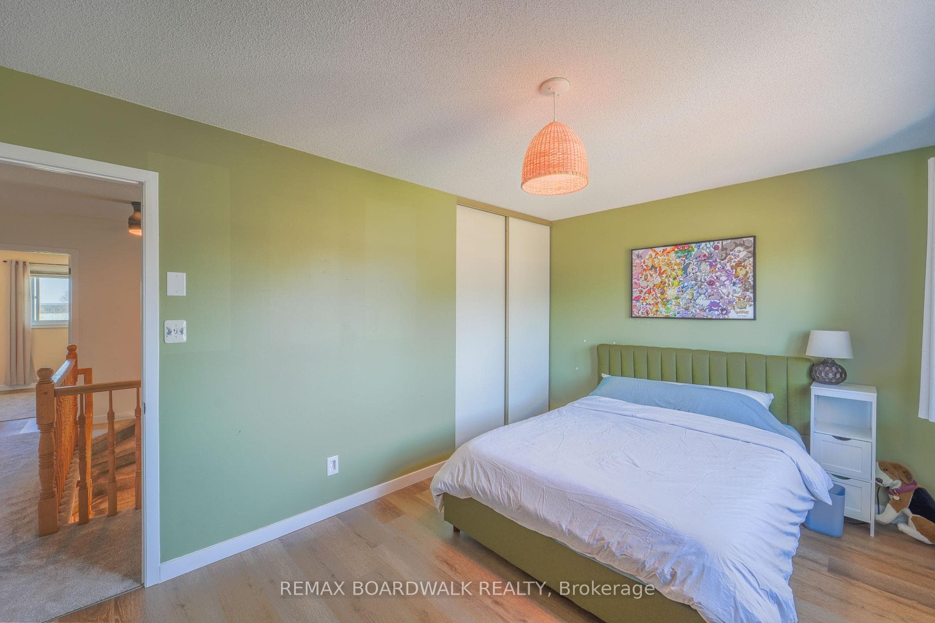 102 Seventh Avenue photo 24