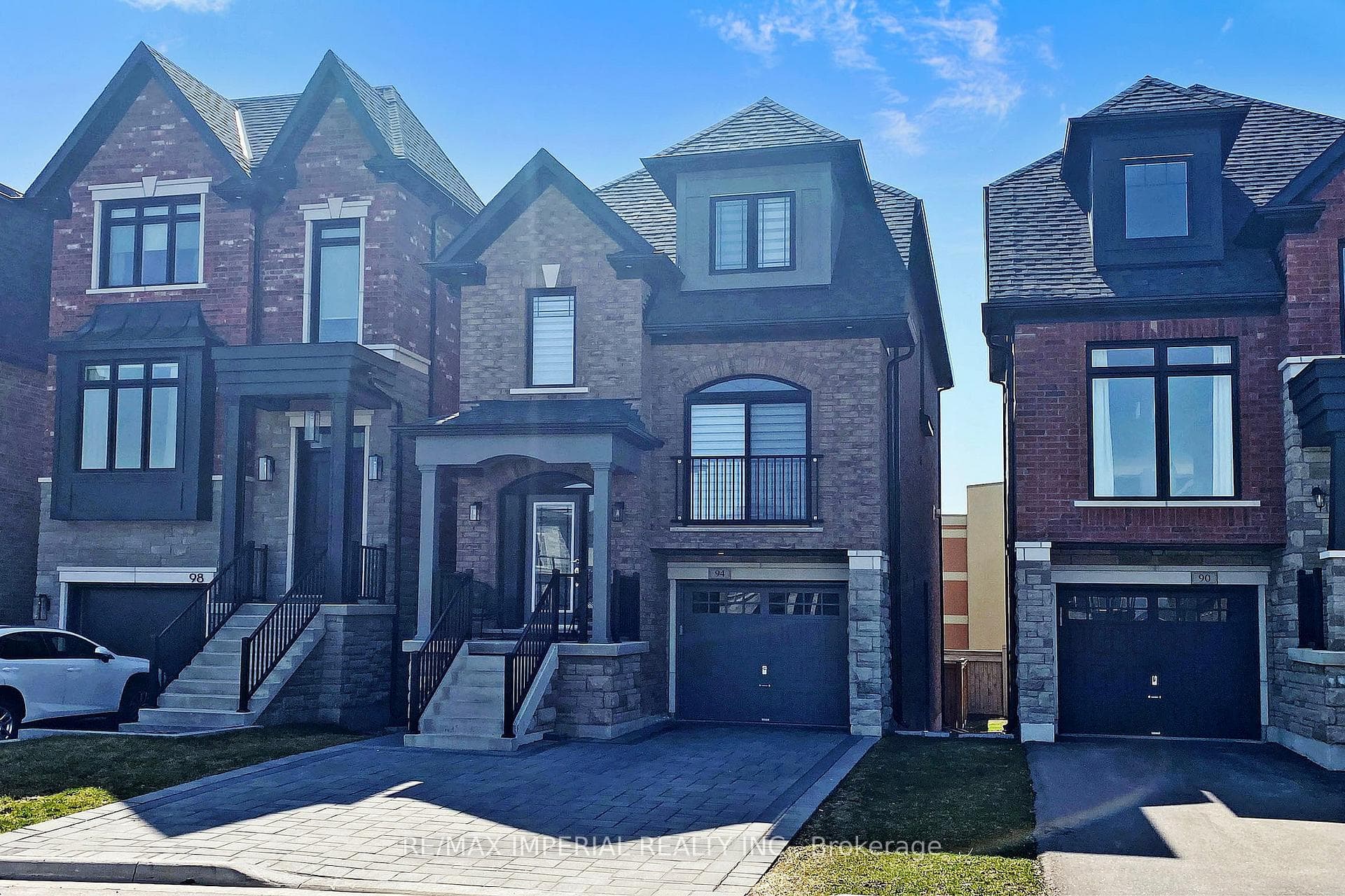 94 Velia Court photo 1