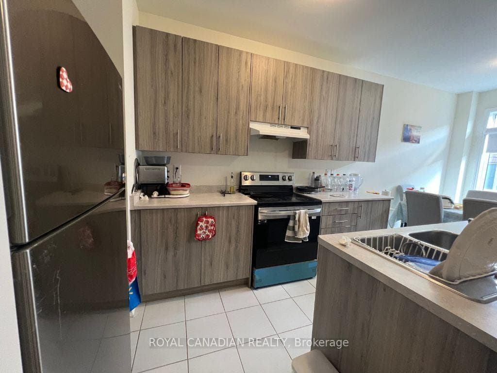 19 Donald Ficht Crescent photo 18