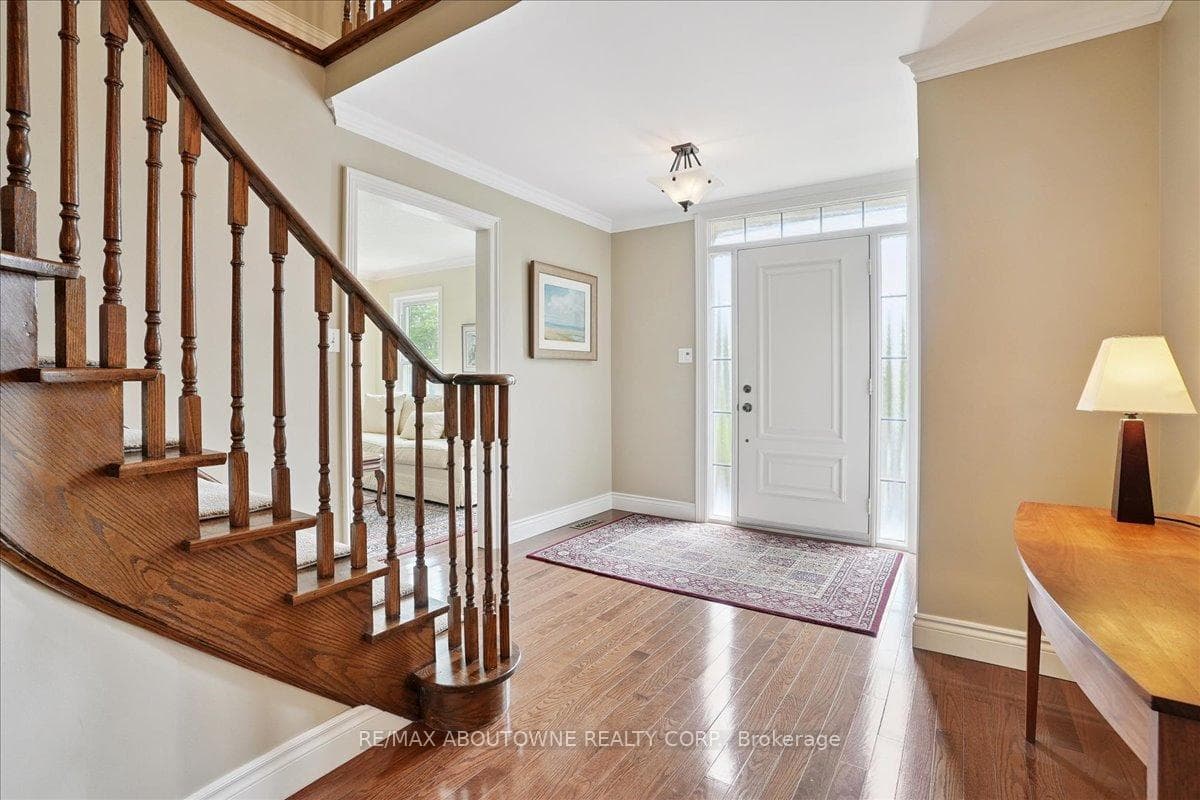1309 Old Bridle Path photo 3