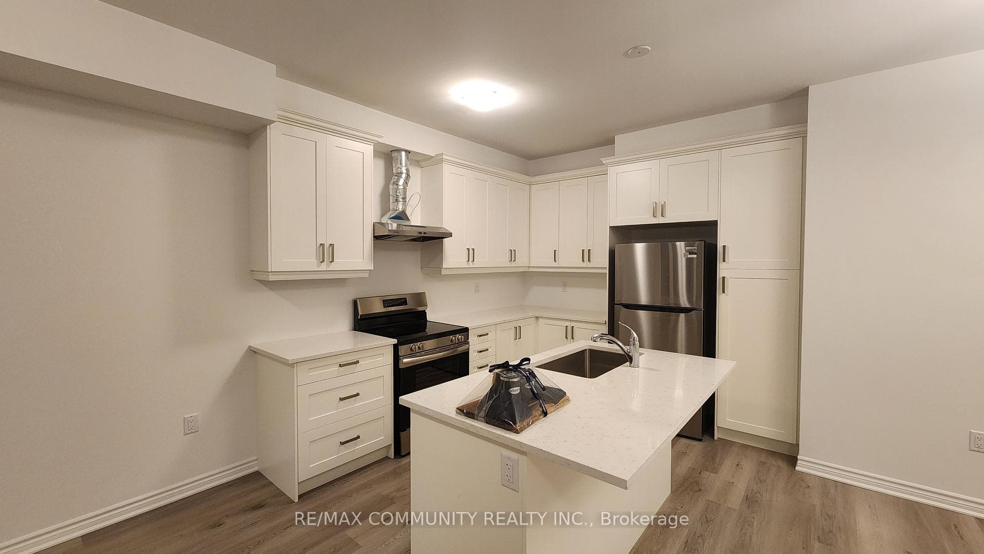 1766 Mineral Spgs Way photo 9