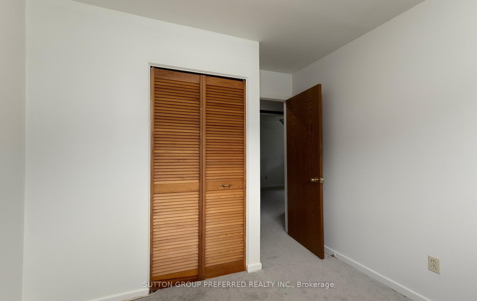 55 Jena Crescent photo 21