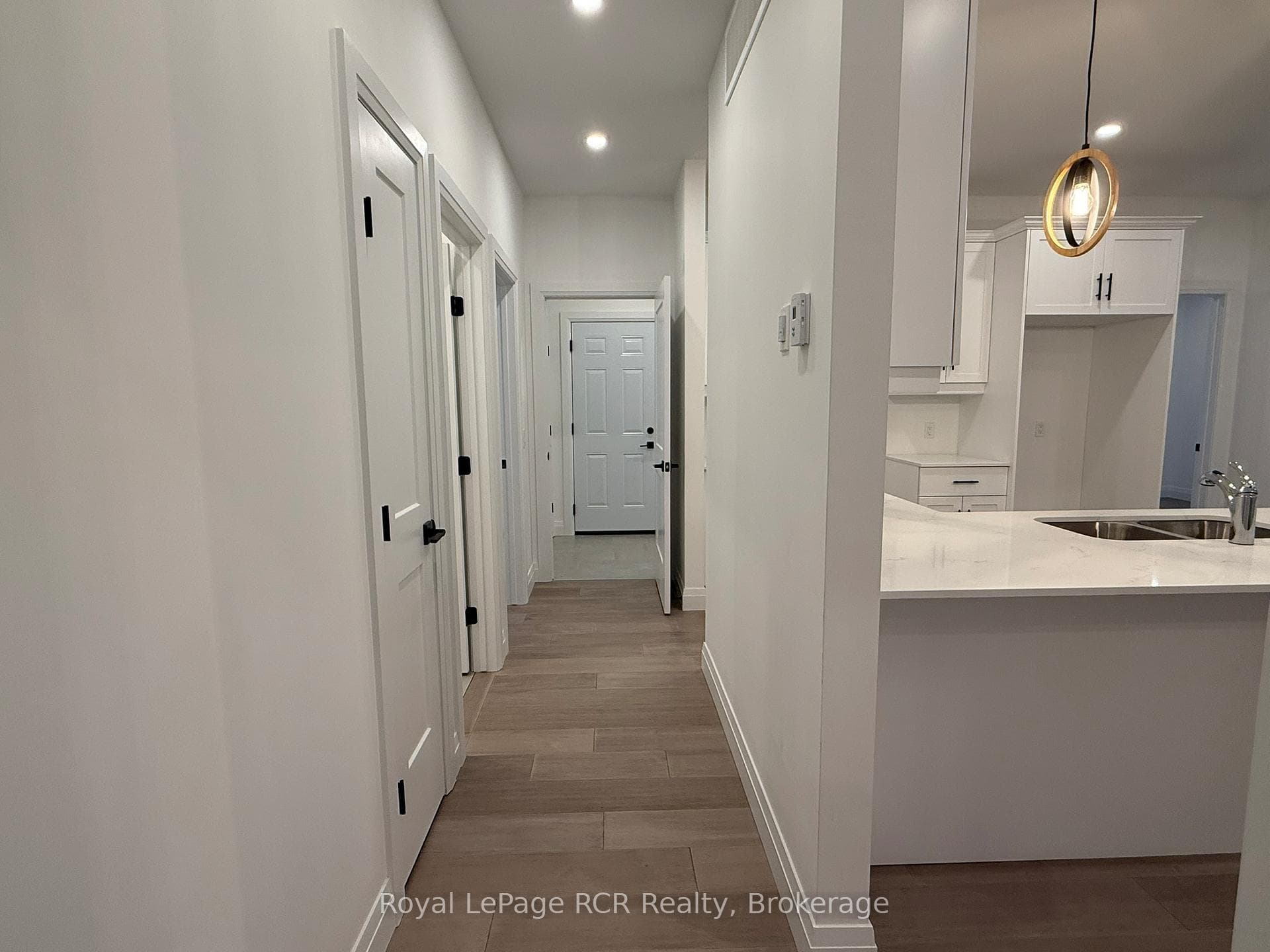 170 Elgin Street photo 26