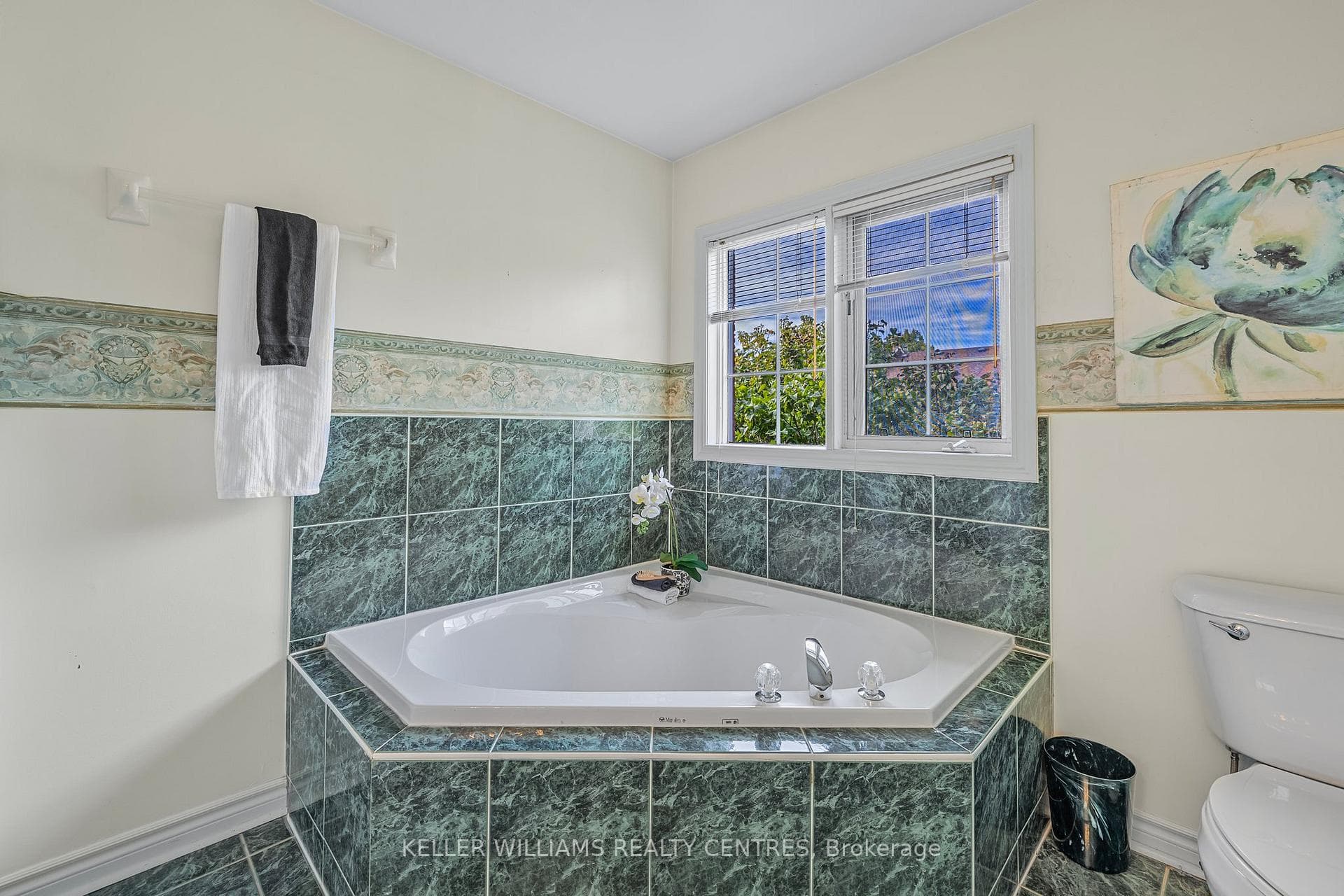 1 Silverdart Crescent photo 25