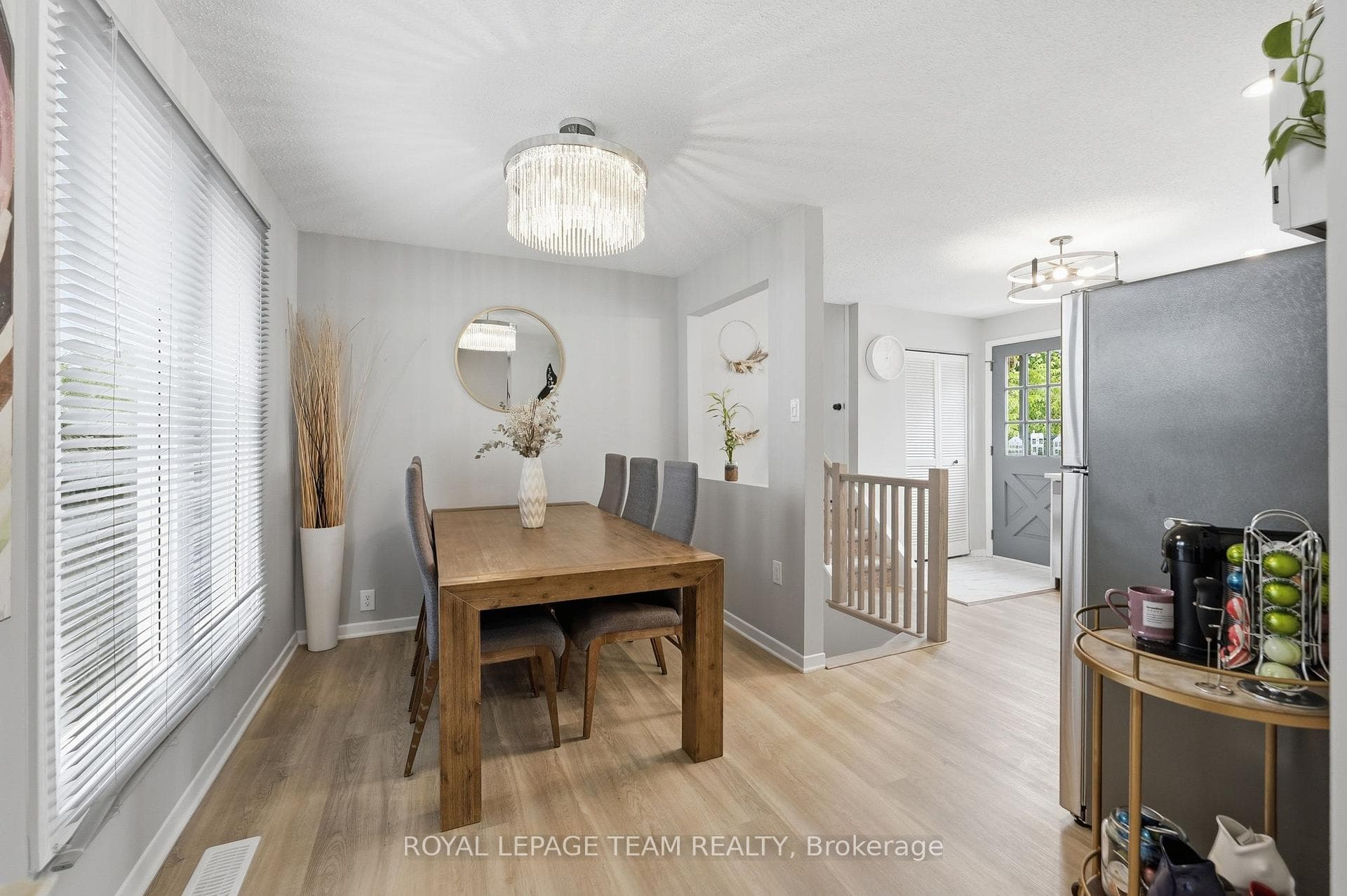 289 Montfort Street photo 15