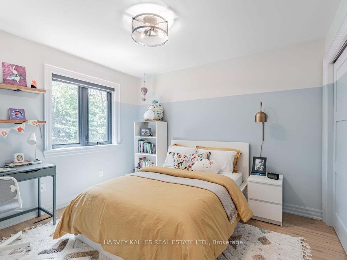 168 Silver Birch Avenue photo 26