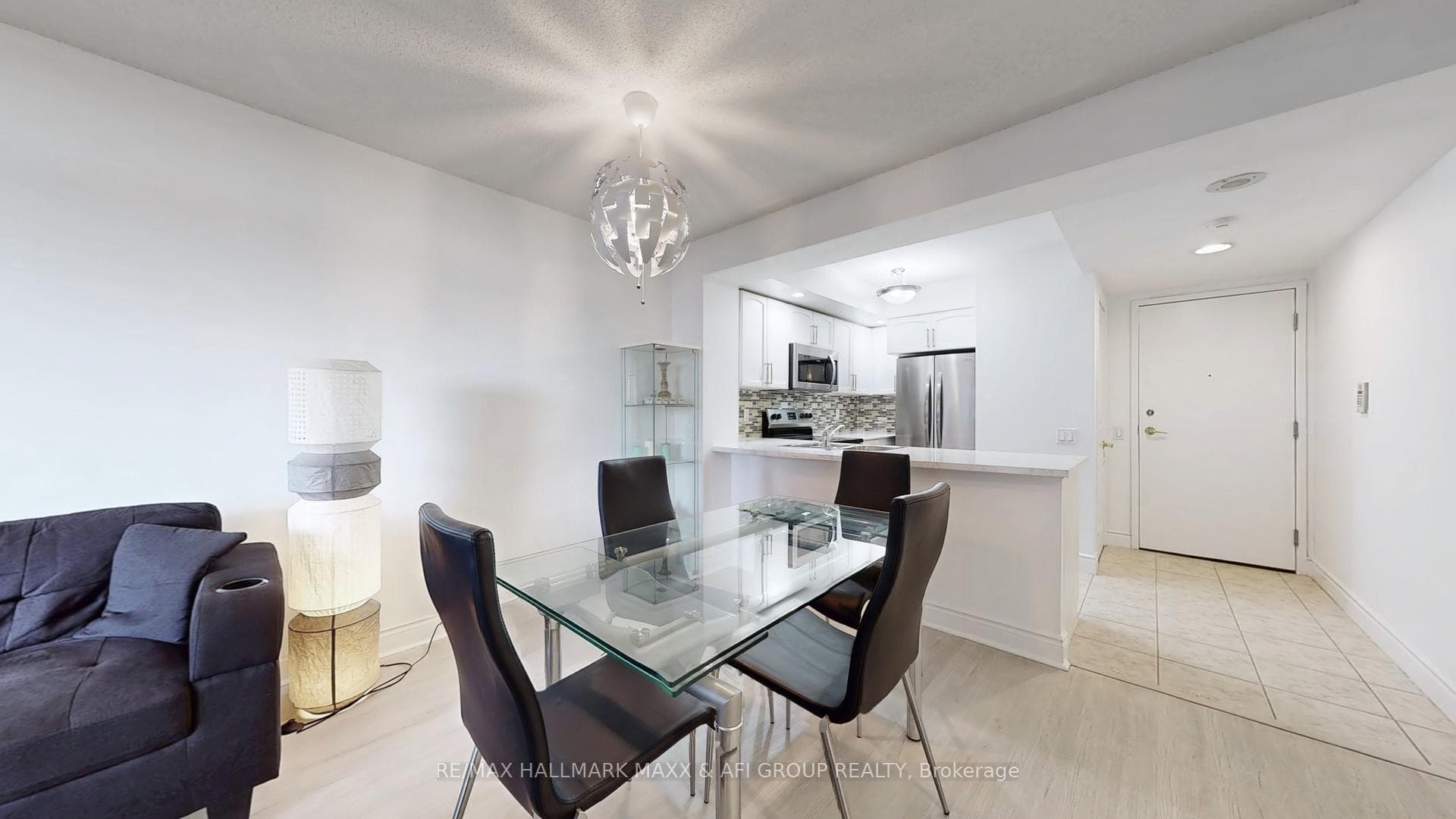 5 NORTHTOWN Way Unit 707 photo 10