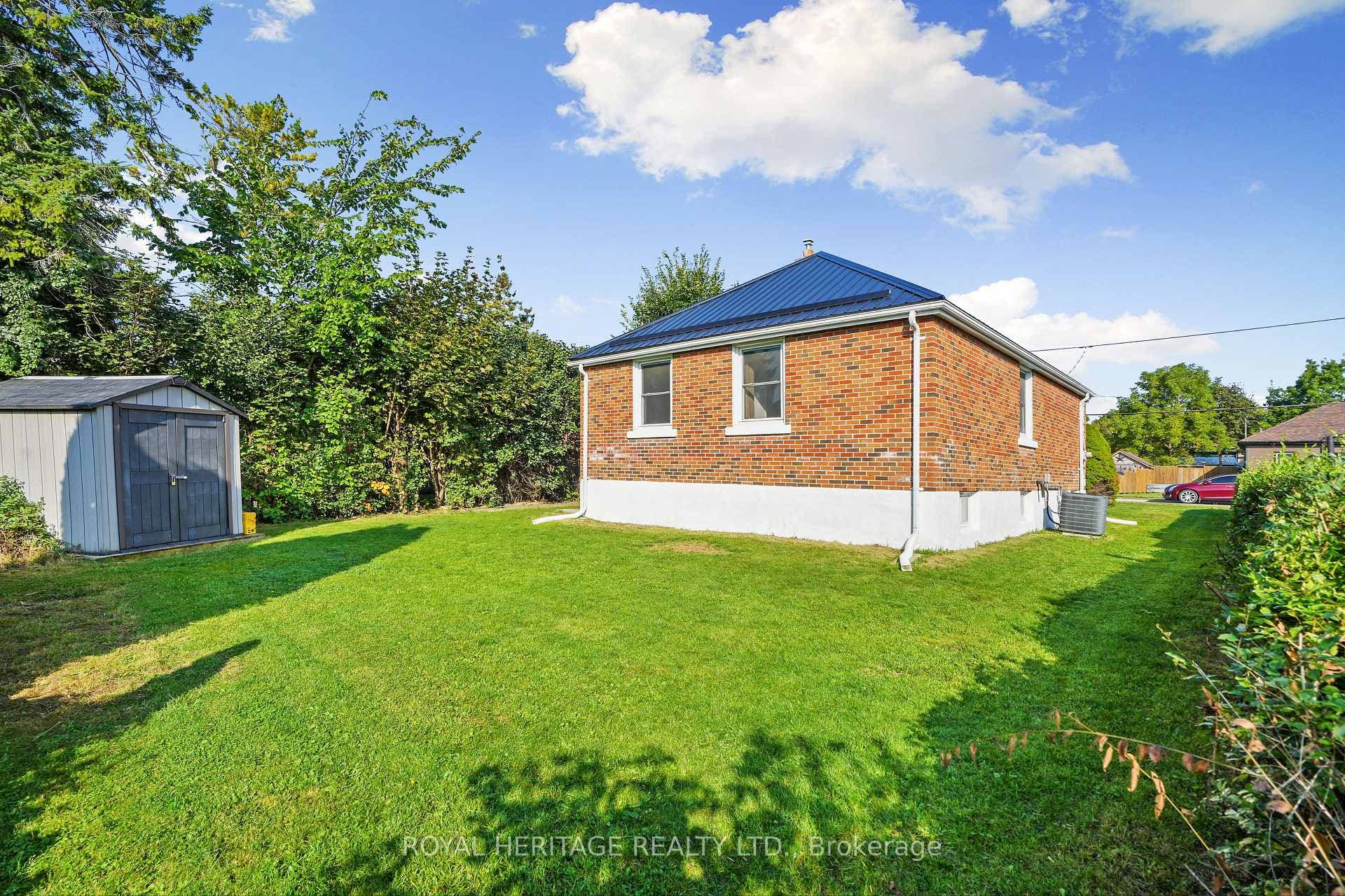 89 Donald Street photo 9