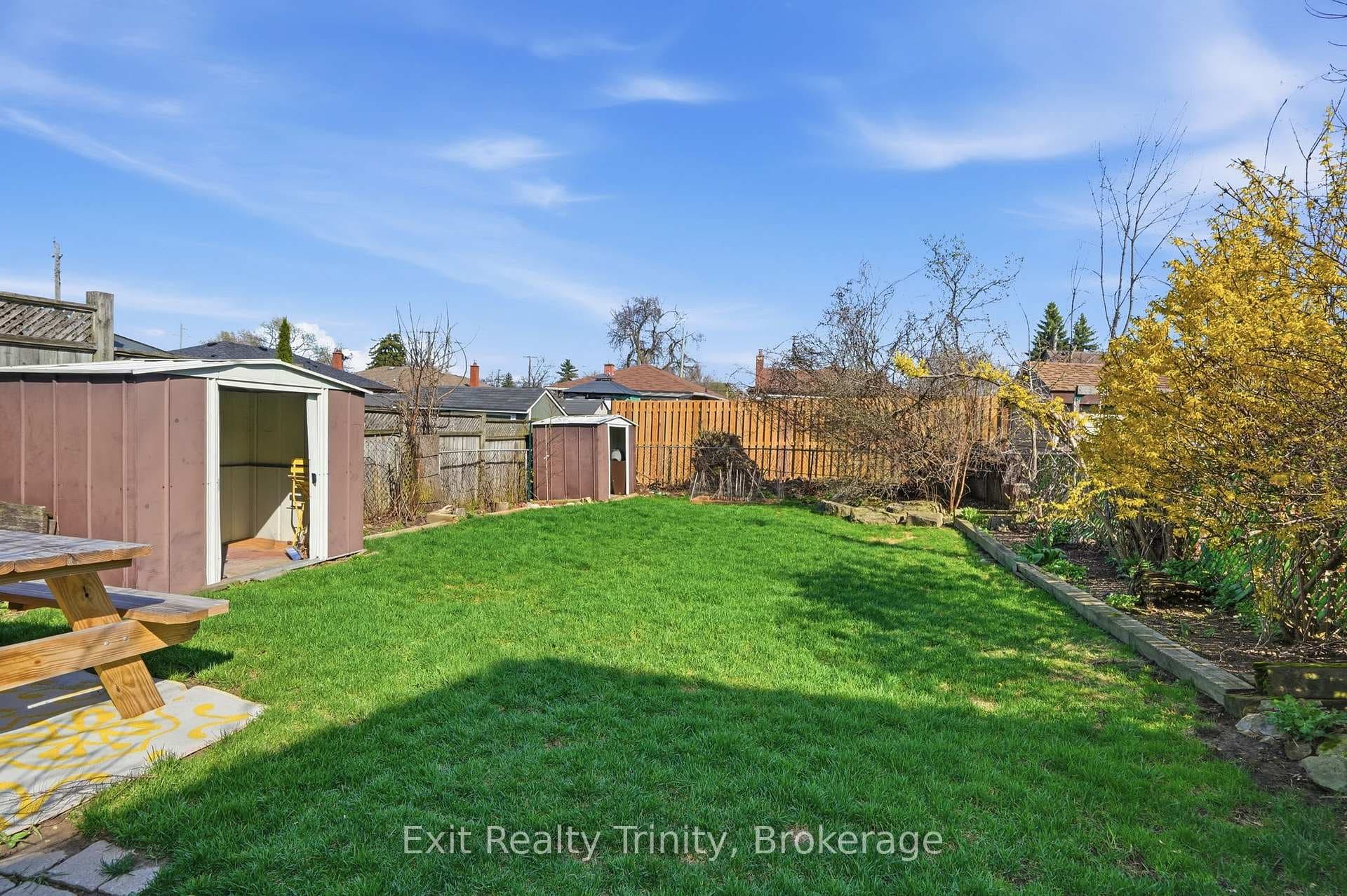 131 East 18th Street photo 26
