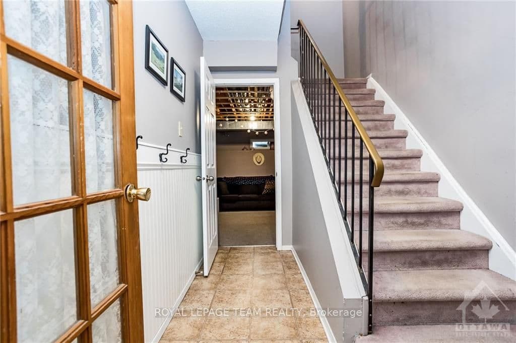 20 ALMOND Lane photo 3