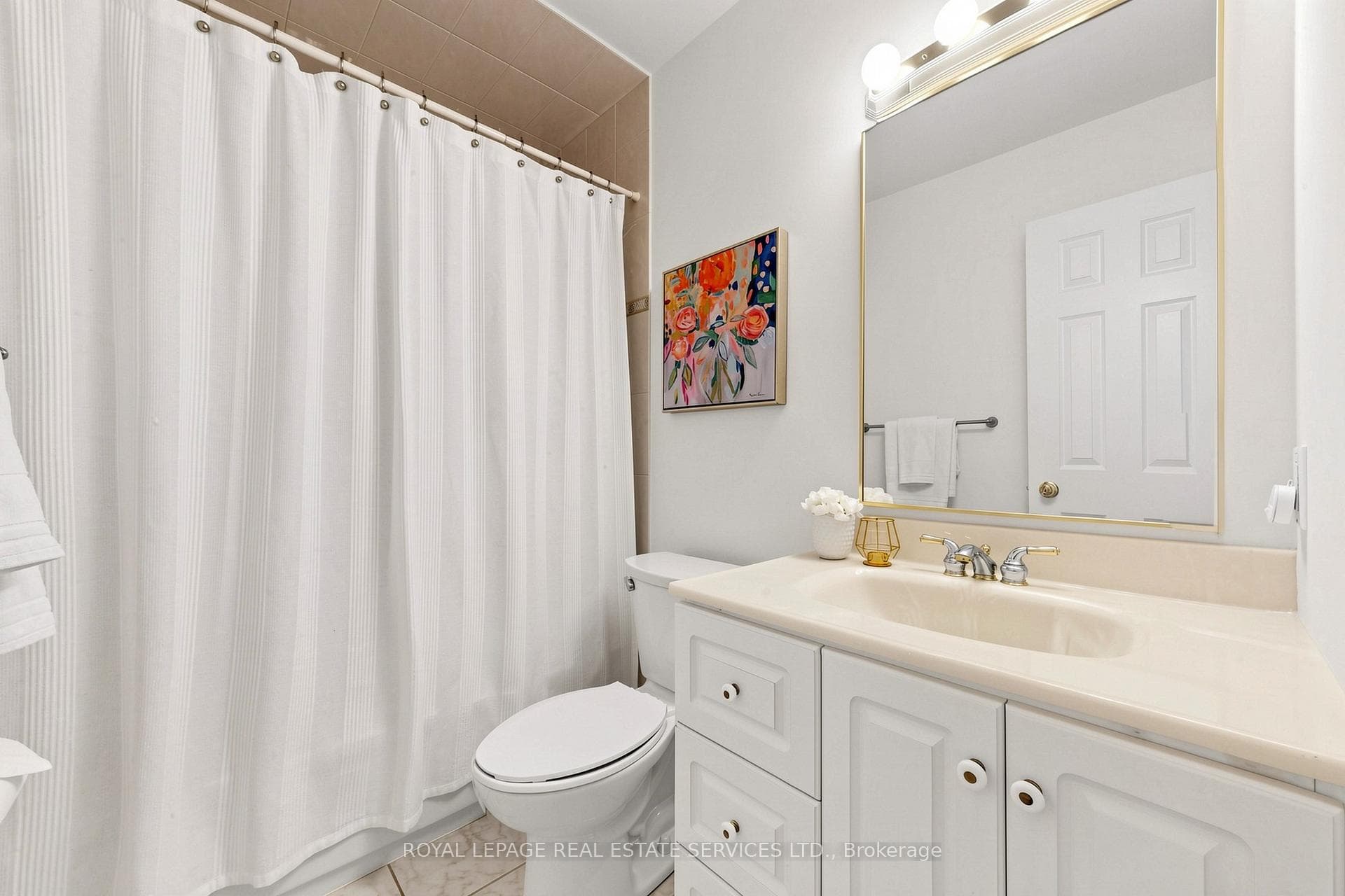 256 Earlscourt Avenue photo 23