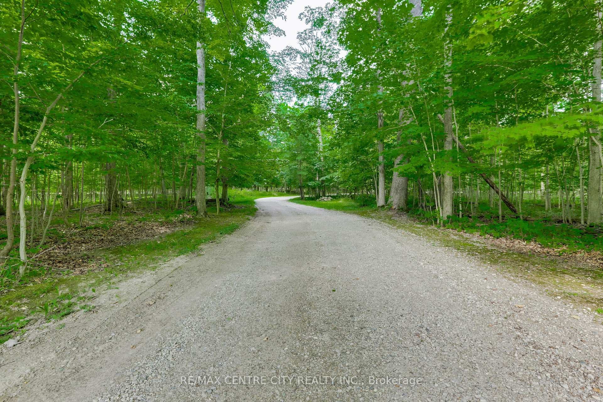 26098 Kerwood Road photo 44