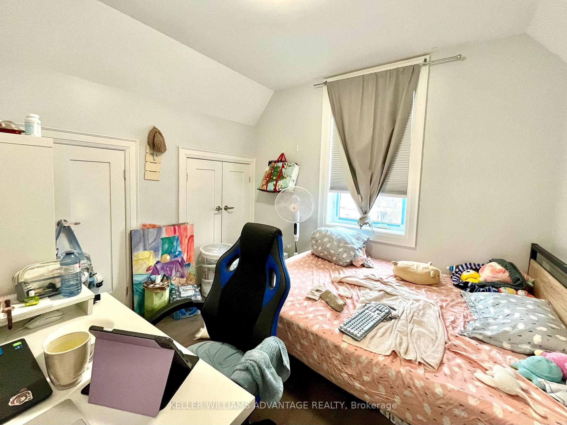 269 Leslie Street photo 23