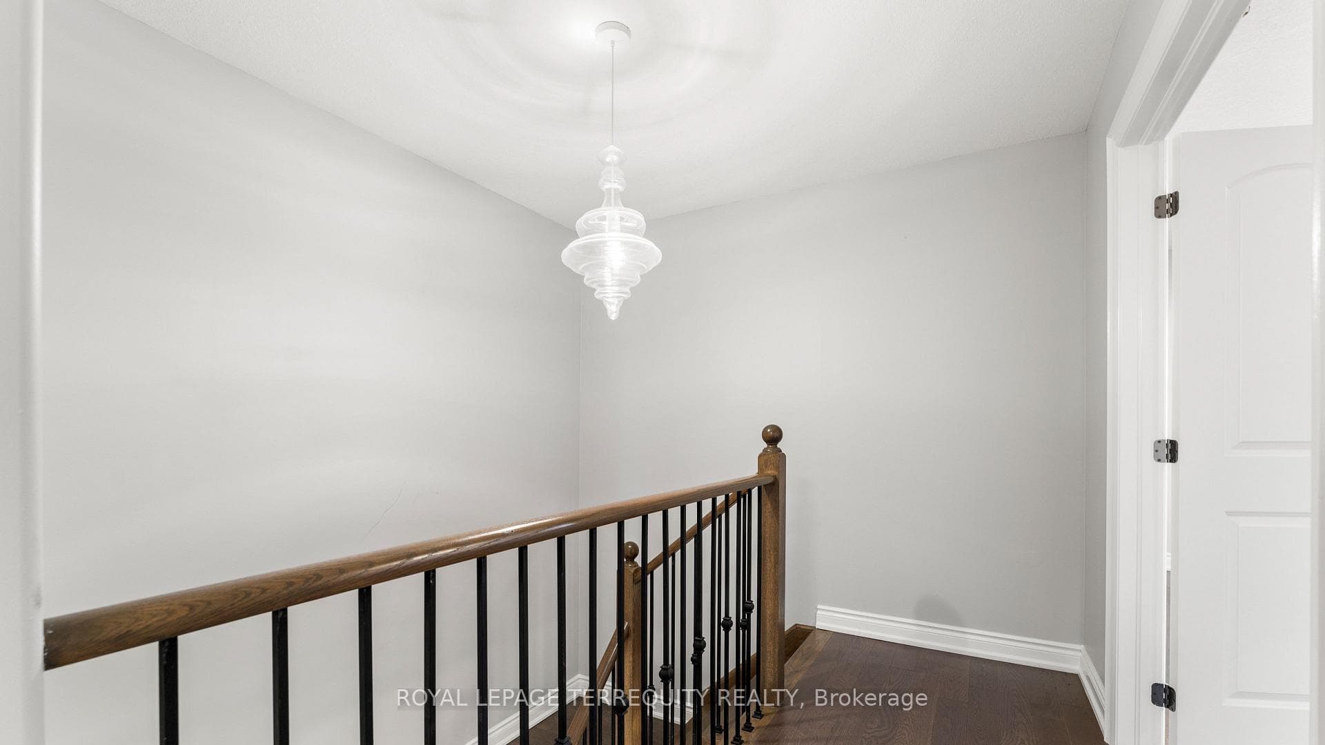 1818 Lamstone Street photo 14
