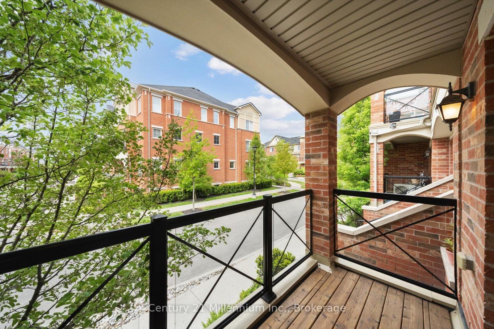 2484 Post Road Unit 11 photo 36