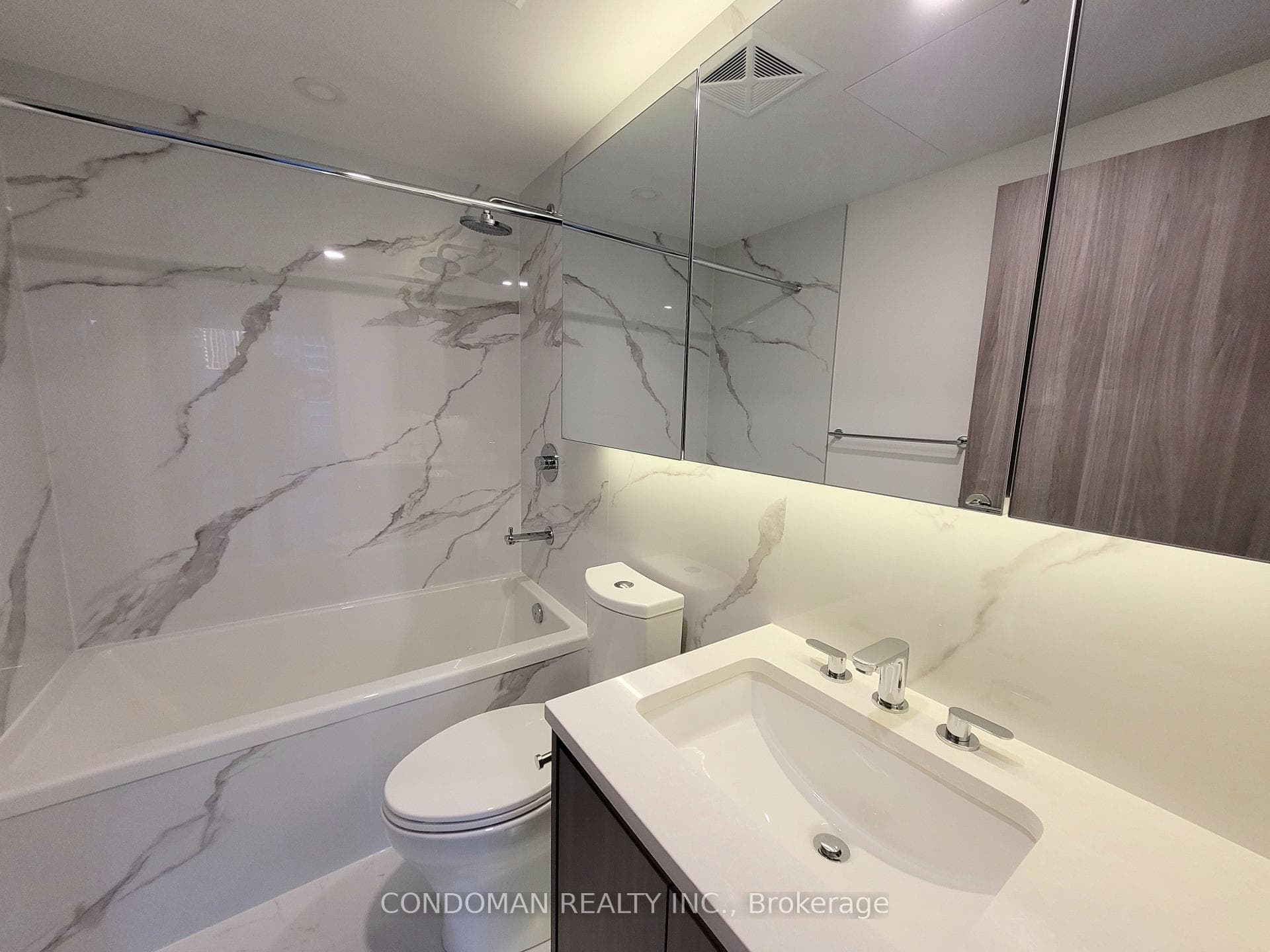 1 Concord Cityplace Way Unit 703 photo 16