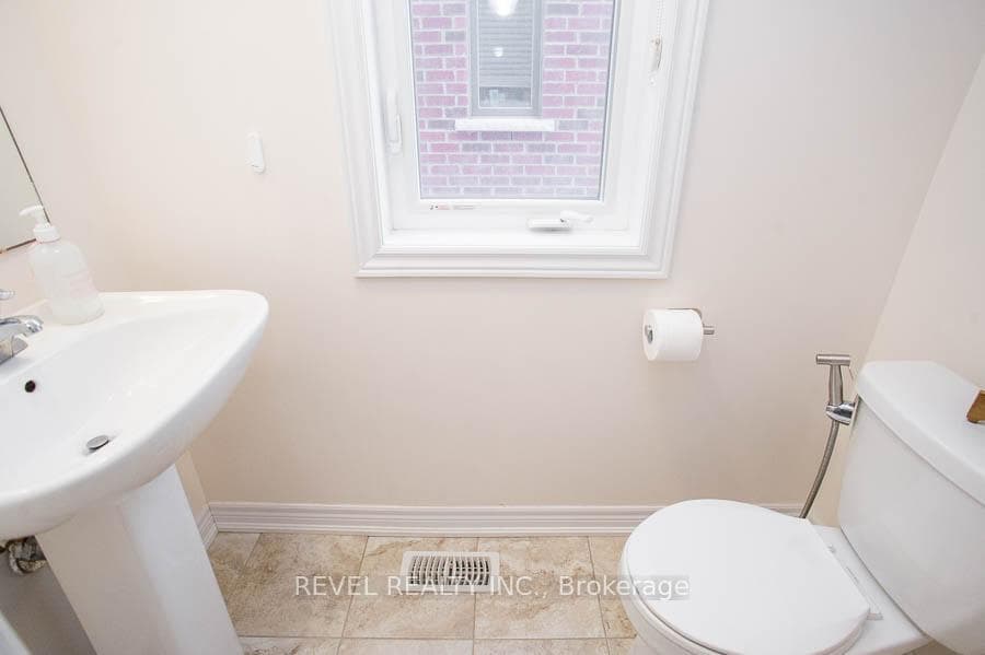 77 Diana Avenue Unit 49 photo 4