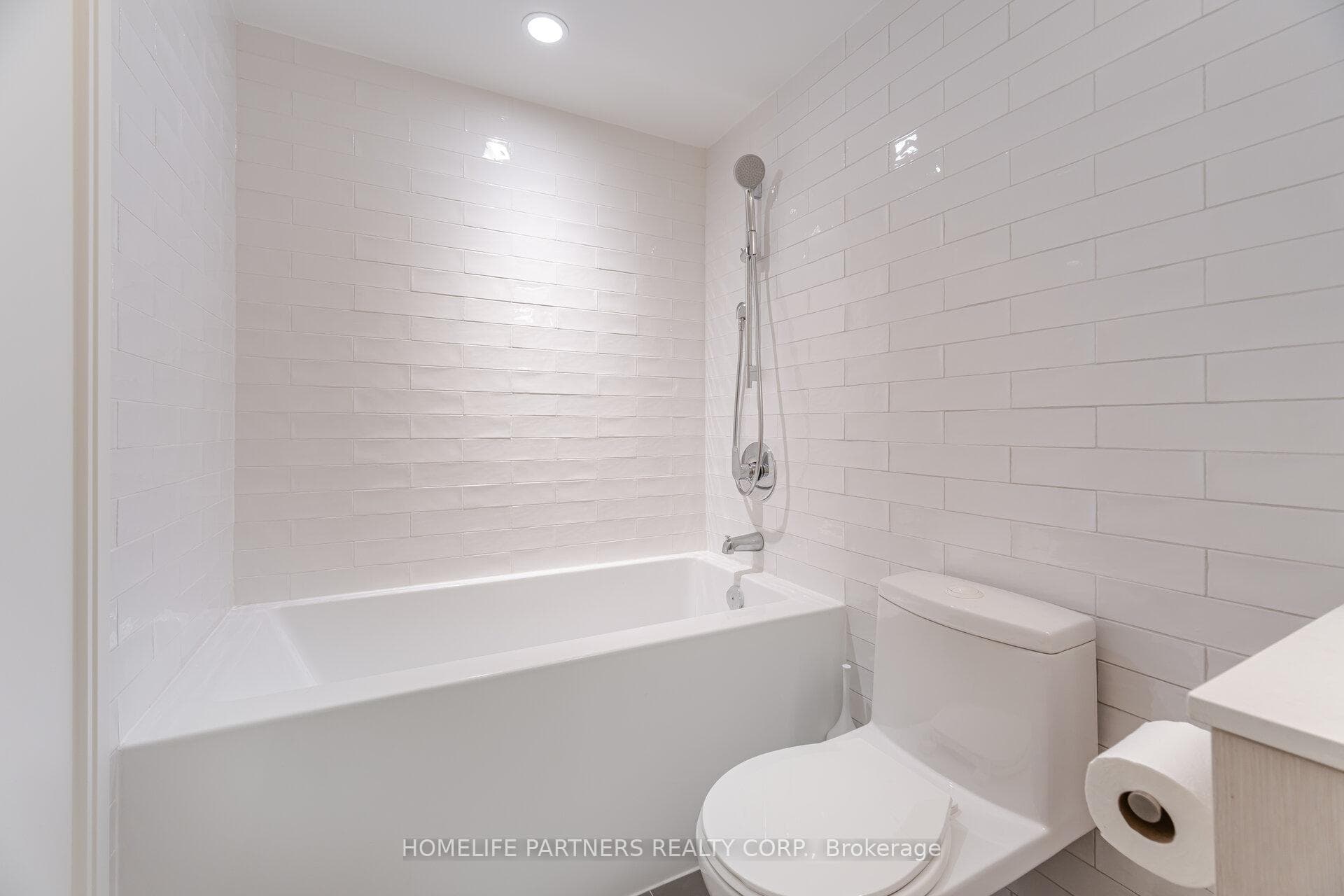 1100 Kingston Road Unit 408 photo 23