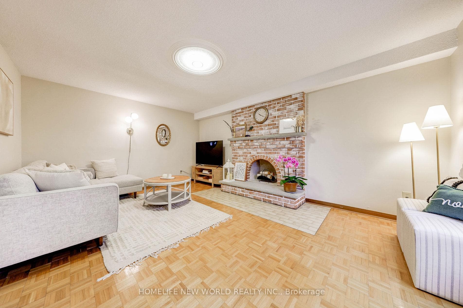 3435 Ellesmere Road photo 21