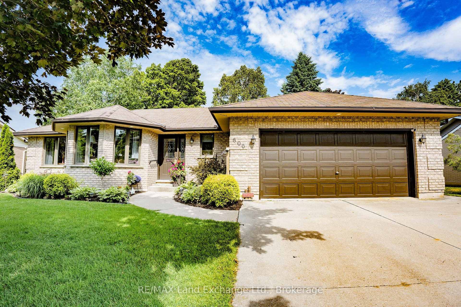 806 Bricker Street photo 1
