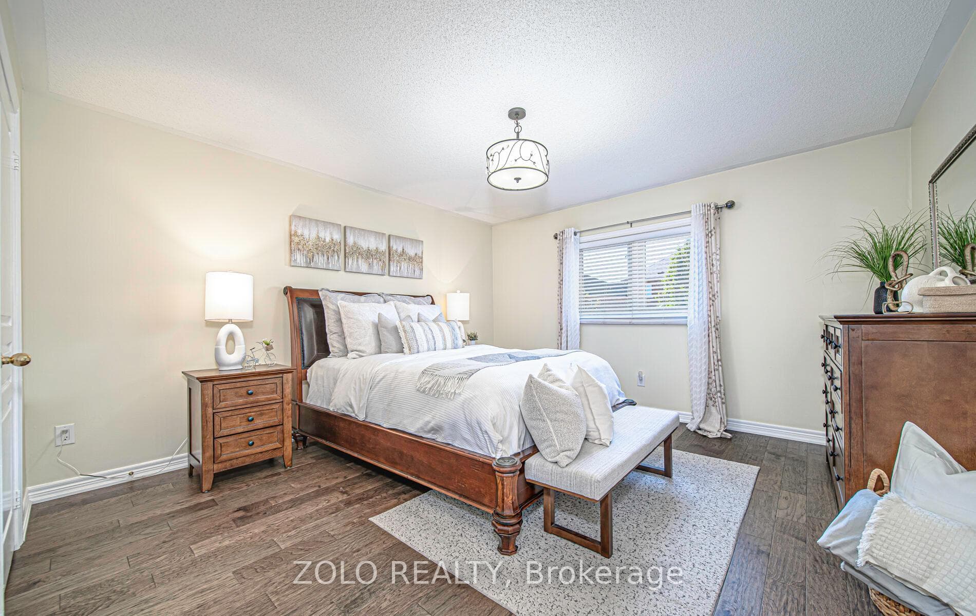 20 Whitefoot Cres Ajax