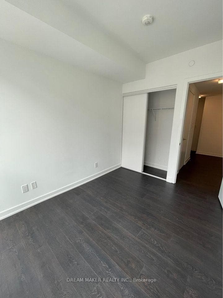 180 Veterans Drive Unit 209 photo 10