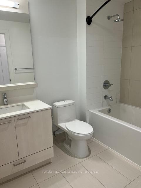 310 Tweedsmuir Avenue Unit 204 photo 15