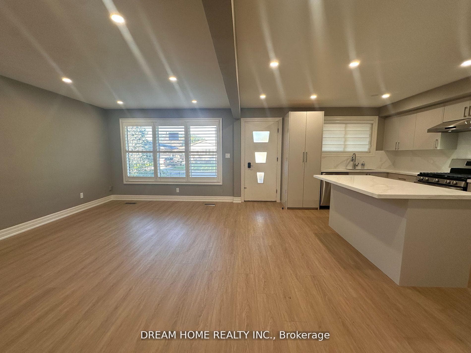 5 Empire Court Unit Main photo 4