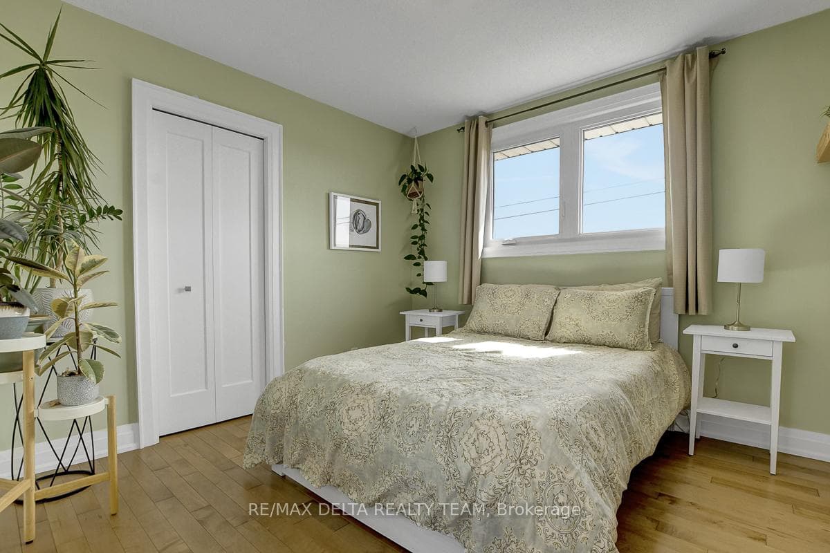 6591 Russell Road photo 21