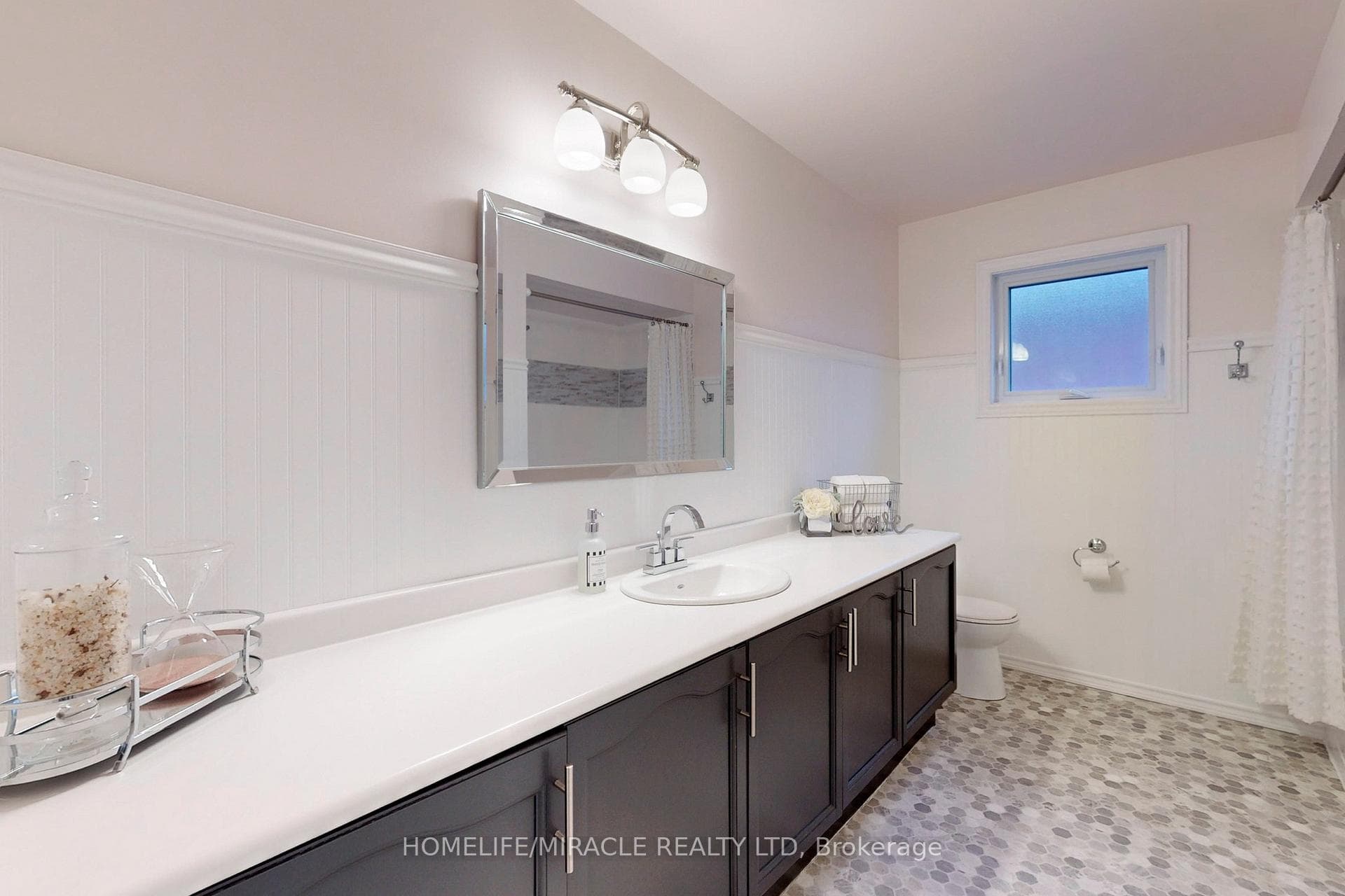 127 Elaine Drive photo 31